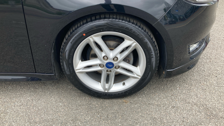 Ford Focus 1.0 EcoBoost 125 Zetec S 5dr Petrol Hatchback